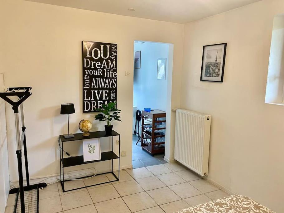 Charmant Studio A Coutevroult Exteriér fotografie