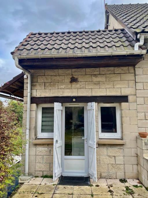 Charmant Studio A Coutevroult Exteriér fotografie